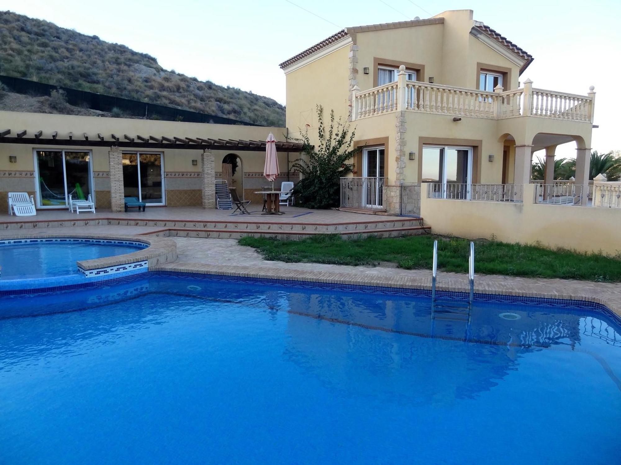 Villa Clairol Лос-Гальярдос Экстерьер фото